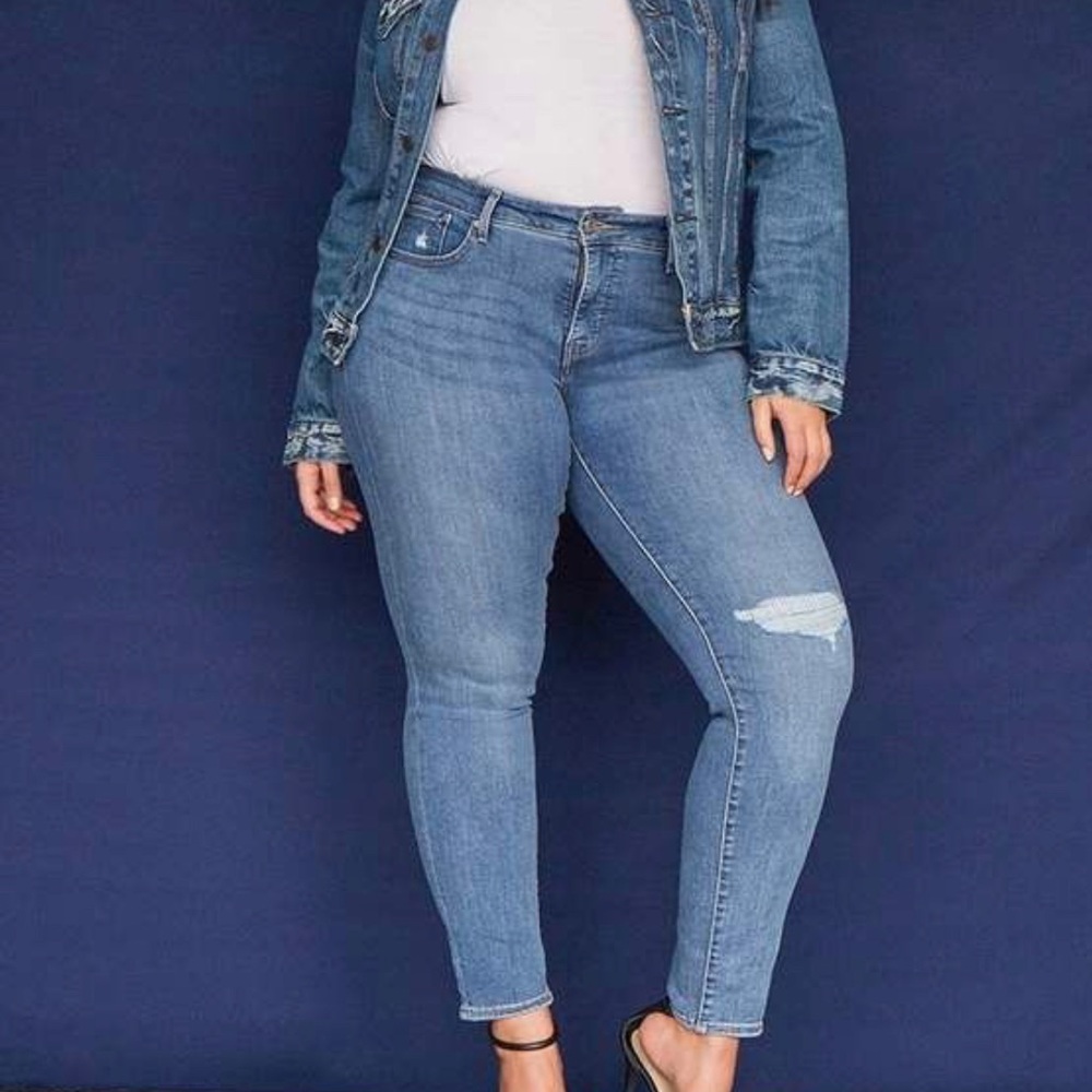 Levi’s Jeans - Picture 6 of 8